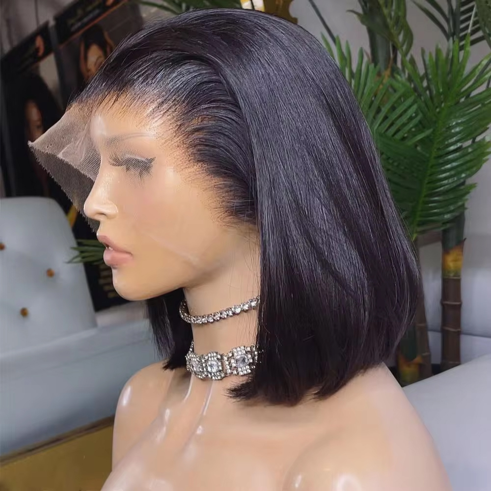 Pre Parted 13X4 Lace Front Bob Wig - Perruque courte de type bob, en